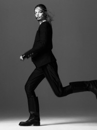 Editorial - © RORY VAN MILLINGEN