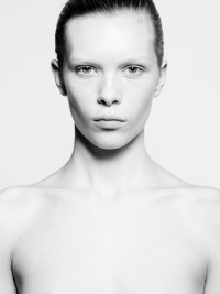 Editorial - © RORY VAN MILLINGEN