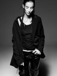 Editorial - © RORY VAN MILLINGEN