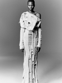 Editorial - © RORY VAN MILLINGEN