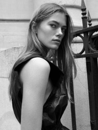 Editorial - © RORY VAN MILLINGEN