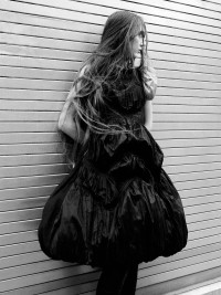 Editorial - © RORY VAN MILLINGEN