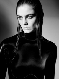 Editorial - © RORY VAN MILLINGEN