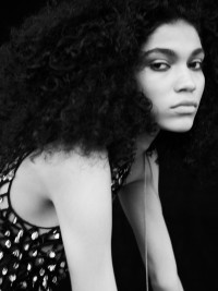 Editorial - © RORY VAN MILLINGEN