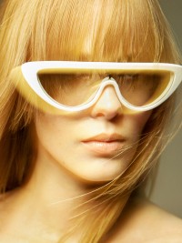 Editorial - © RORY VAN MILLINGEN