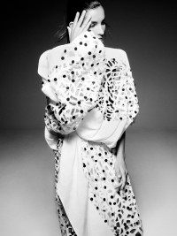 Editorial - © RORY VAN MILLINGEN