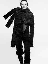 Editorial - © RORY VAN MILLINGEN