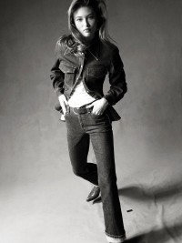 Editorial - © RORY VAN MILLINGEN