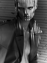 Editorial - © RORY VAN MILLINGEN