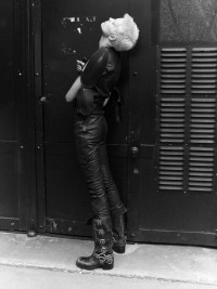 Editorial - © RORY VAN MILLINGEN